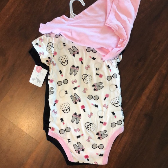 Toddler Girls 3 Piece Onesie Set 24 months - Picture 3 of 3
